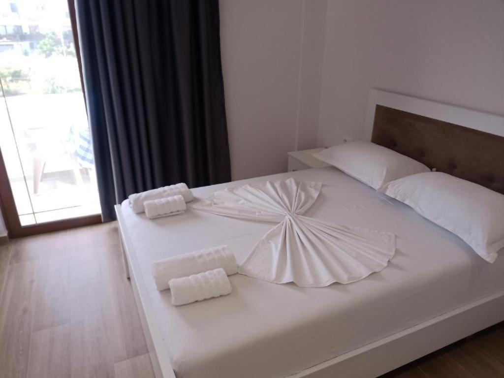 Hotel Opolonia Ksamil Eksteriør billede